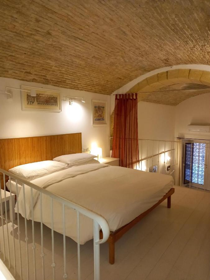Ferienwohnung Residenze Palazzo Pes Cagliari Exterior foto