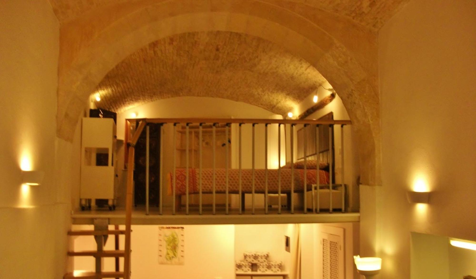 Ferienwohnung Residenze Palazzo Pes Cagliari Zimmer foto